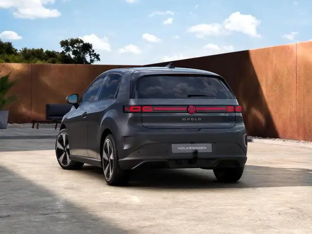 Volkswagen ID. Polo Style First Edition 52 kWh accu, 155 kW / 211 PK H Panoramadak | Trekhaak | Mass...