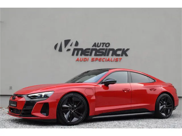 Audi e-tron GT Quattro / RS Design Interieur/ Luchtvering/ Bang & Olufsen Sound System/ Panoramadak/