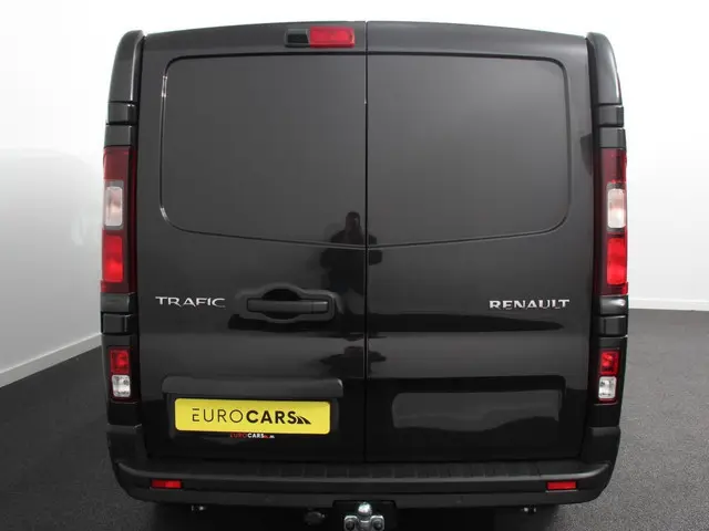 Renault Trafic 2.0 T30 L2H1 Advance Navigatie Airco Lichtmetalen velgen Betimmering Trekhaak Camera...