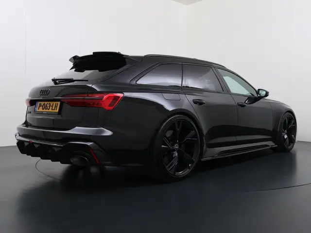 Audi A6 Avant RS 6 TFSI quattro Urban | 600 PK |  Keramisch | Pano | HUD |