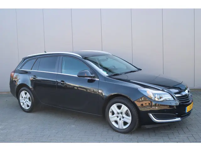 Opel Insignia Sports Tourer 1.6 Turbo 170PK Automaat Edition Navigatie/Parkeerhulp/Cruise-control