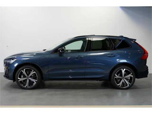 Volvo XC60 2.0 T6 AWD 293kW/399pk Aut8 Plug-in hybrid Ultra Dark PANORAMADAK + HARMAN/KARDON + EL.TR...