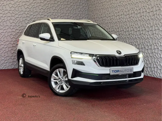 ŠKODA Karoq ✅3.719KM✅ 1.5 TSI 150 PK CARPLAY NAVI VIR.COCKPIT STOEL/STUUR VERW. ADAP.CRUISE ✅ Top Au...