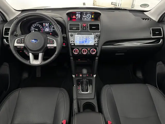 Subaru Forester 2.0 Premium | TREKHAAK | ADAP. CRUISE | STOELVERWARM.