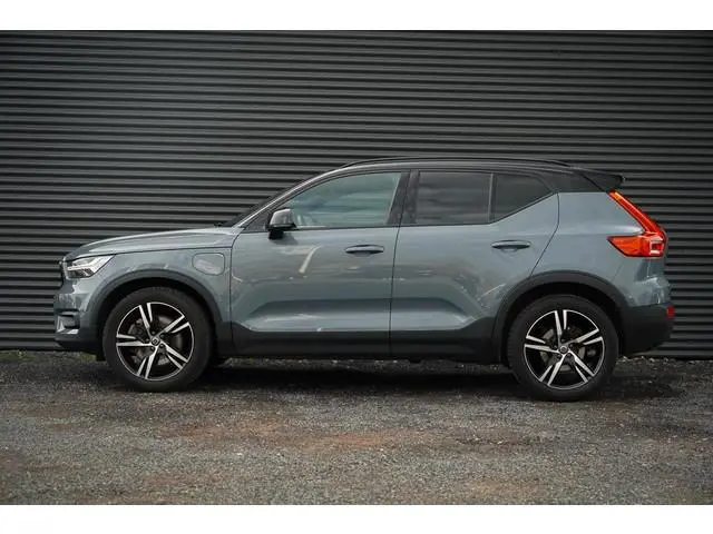 Volvo XC40 1.5 T5 Recharge R-Design / Pano / NL Auto / 1e Eig / Incl BTW