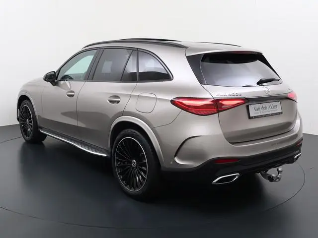 Mercedes-Benz GLC 400e 4Matic AMG 381PK // SoH 95,2% // Airmatic // Trekhaak // Achteras besturing /...