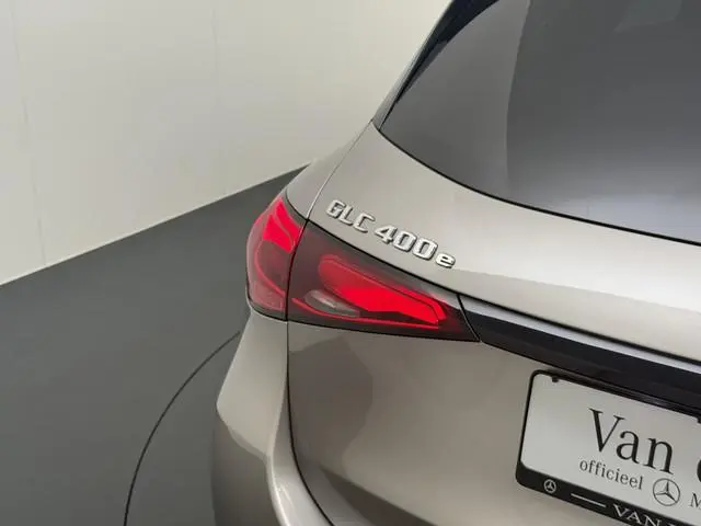 Mercedes-Benz GLC 400e 4Matic AMG 381PK // SoH 95,2% // Airmatic // Trekhaak // Achteras besturing /...