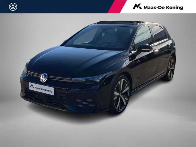 Volkswagen Golf 1.5eHybrid 200kW/272PK Black Style GTE · Panoramadak · Leder · Trekhaak · Camera · G...