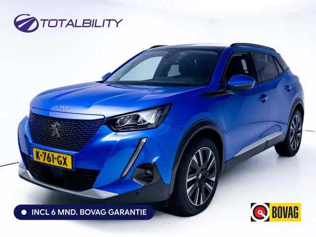 Peugeot e-2008 EV Allure 50 kWh | Panoramadak | Navigatie | Stoelverwarming | Adap. Cruise | All season banden, Camera, 18" LMV