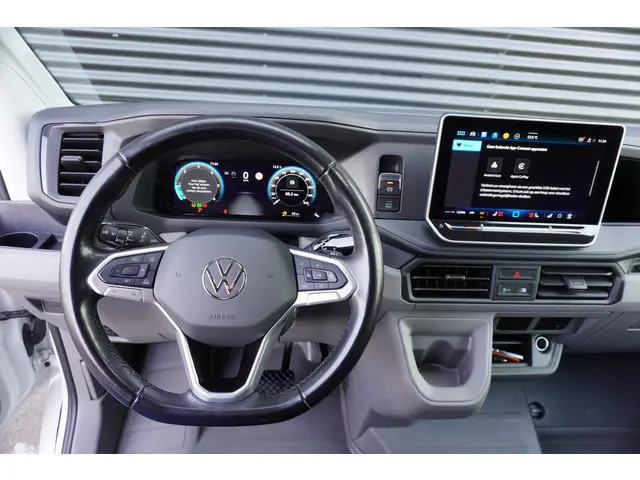 Volkswagen Crafter 35 140pk Automaat Facelift L4H3/L3H2 Apple Carplay Camera Cruise control Standkac...