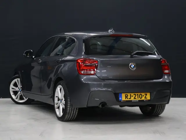 BMW 1-serie 116i M Sport [SCHUIFDAK, TREKHAAK, SPORTSTOELEN, PARKEERSENSOR ACHTER, STOELVERWARMING,...