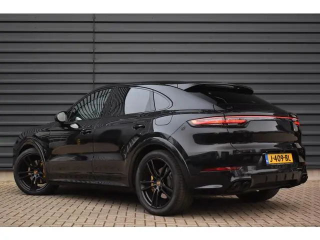 Porsche Cayenne Coupé 3.0 E-Hybrid 462pk SportDesign | Pano | Massage | 360 Camera | Stoelventilatie...