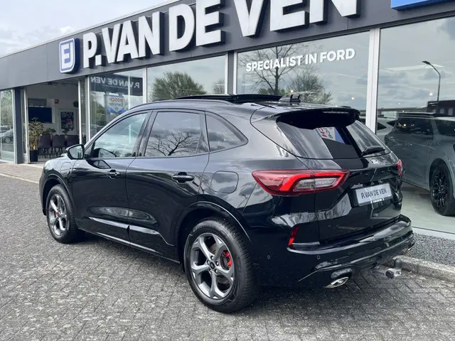 Ford Kuga 2.5 PHEV ST-Line X 243pk e-CVT Automaat | 4264 | E-Trekhaak | Coast-to-Coast Matrix LED |...