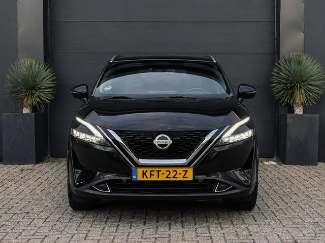 Nissan Qashqai 1.3 MHEV Xtronic Tekna Automaat|Pano|360