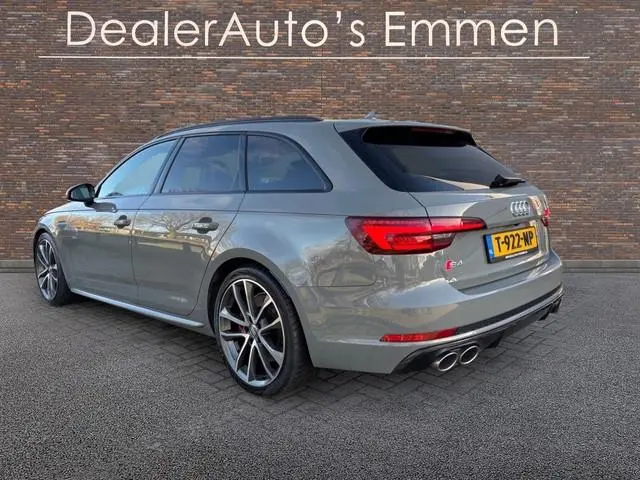 Audi S4