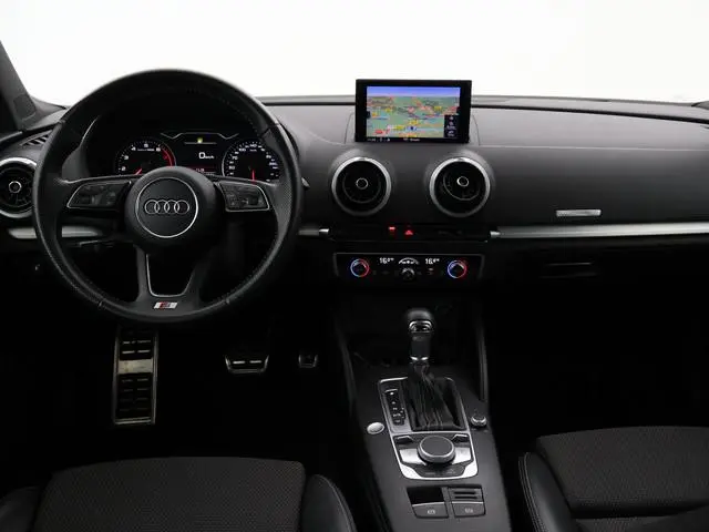 Audi A3 Limousine 1.5 TFSI 150PK S-TRONIC S-LINE INTERIEUR+EXTERIEUR | ADAPTIVE CRUISE | CAMERA | S...