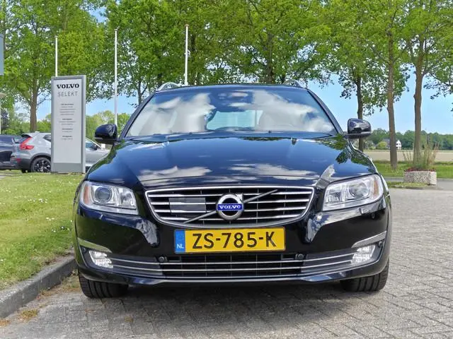 Volvo V70 T4 190PK Automaat Polar+ | ACC | Elektr. Kofferklep | Stoelverwarming | PDC V+A | Trekhaak...