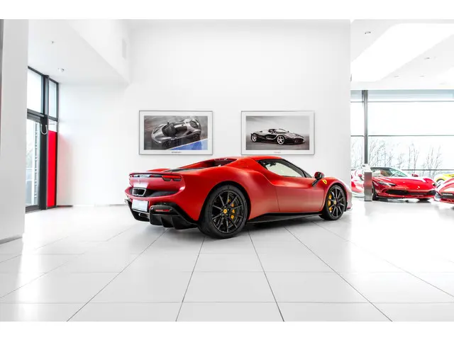 Ferrari 296