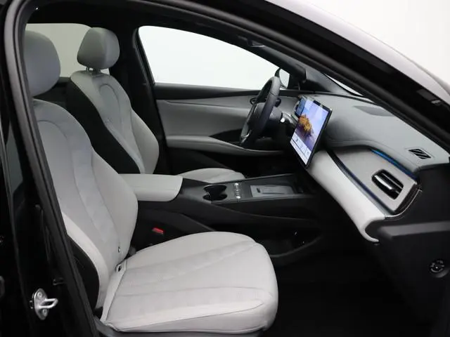 BYD SEAL