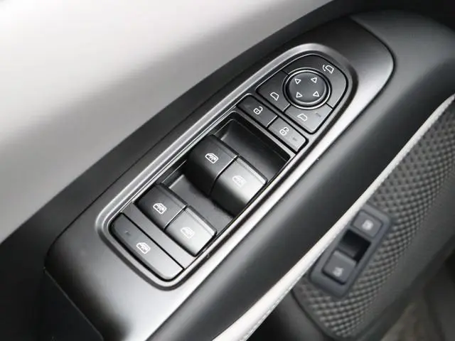 BYD SEAL