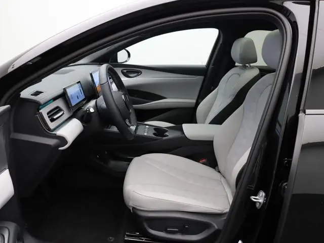 BYD SEAL