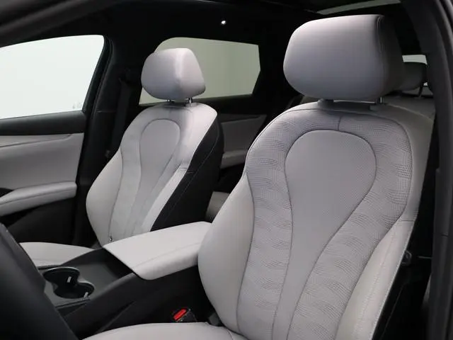 BYD SEAL