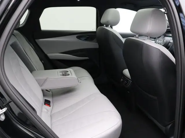 BYD SEAL