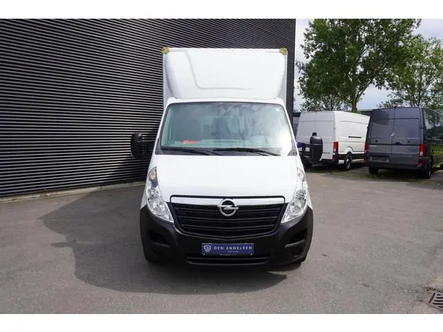 Opel Movano
