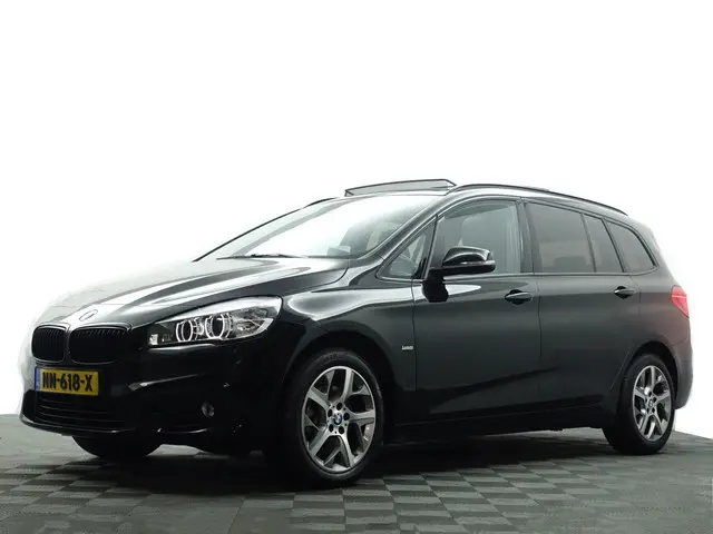 BMW 2-serie Gran Tourer 218i M Sport High Exe- 7 Pers, Panoramadak, Head Up, Sfeerverlichting, Xenon...