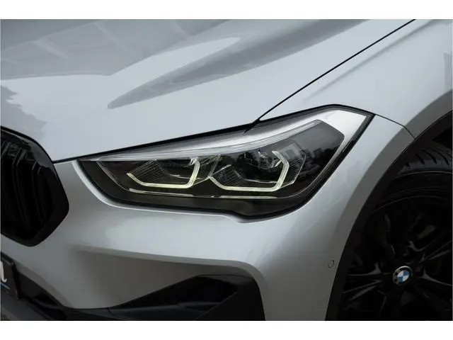 BMW X1 xDrive25e | Leder | Harman Kardon | Head-Up | Memory | Adaptive Cruise | Stoel + Stuurverwarm...