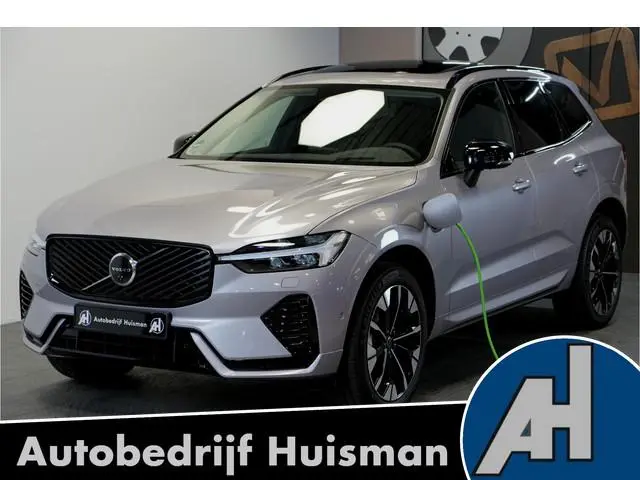 Volvo XC60 2.0 T8 AWD 335kW/456pk Aut8 Plug-in hybrid Plus Dark HARMAN/KARDON + PANORAMADAK + 360 CA...