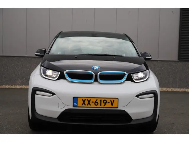BMW i3 Executive 120Ah 42 kWh/Leder/W-pomp/Navi-pro/3-Fase/20"
