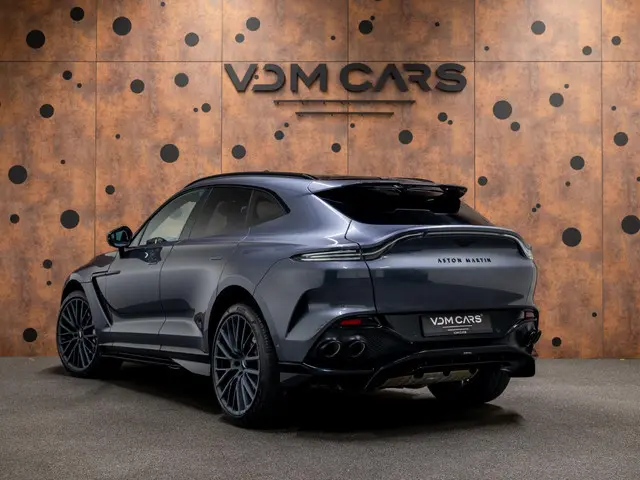 Aston Martin DBX