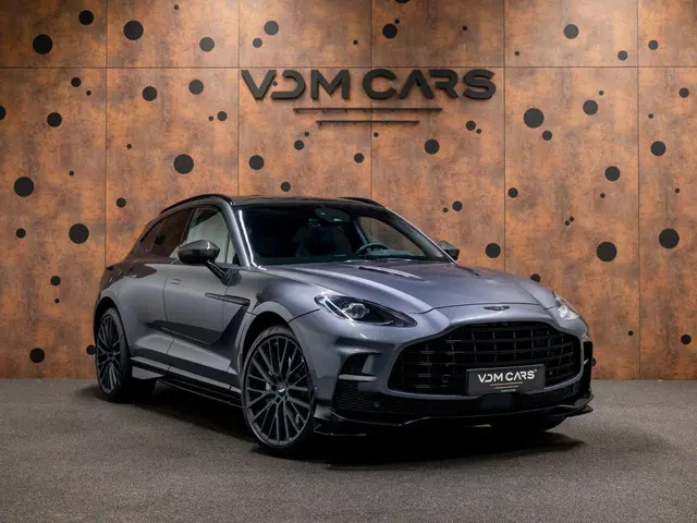 Aston Martin DBX