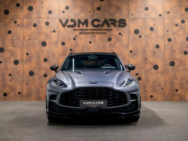 Aston Martin DBX