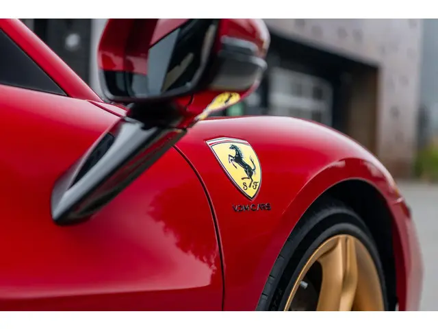 Ferrari 296