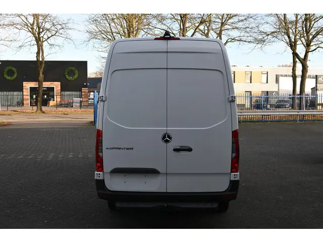 Mercedes-Benz eSprinter