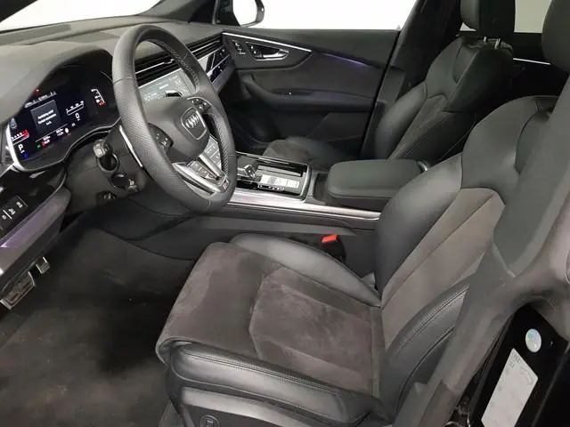 Audi RSQ8 4.0 TFSI RS Q8 Quattro 600pk! Panorama dak Navigatie Electrische achterklep Led Camera Cli...