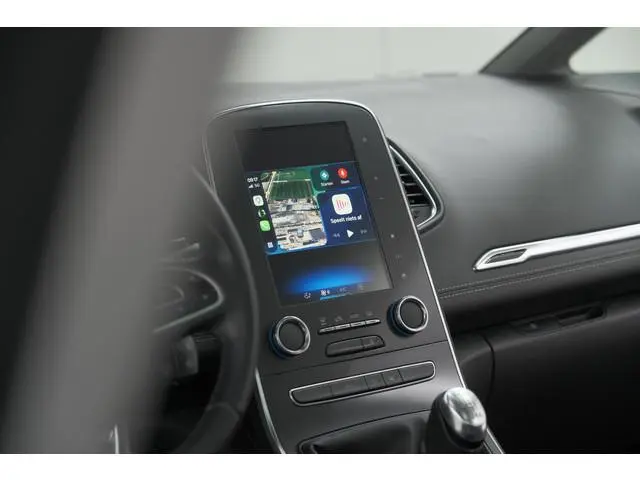 Renault Scénic TCe 130 Intens | Trekhaak | Panoramadak | Camera | Apple Carplay | Dodehoekdetectie