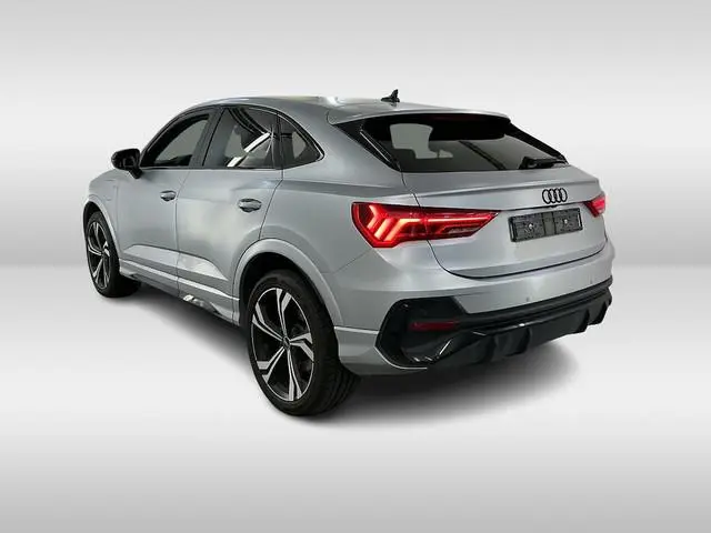 Audi Q3 Sportback 45 TFSI e S Edition LEER | NAVI | DODE HOEK | ECC | STOELVERW.