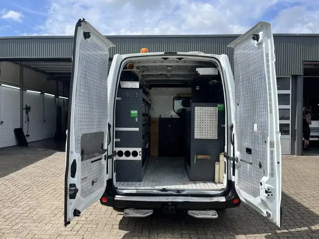 Renault Master T35 2.3 dCi L2H2 Airco Cruise controle Kastinrichting Trekhaak 2500kg Trekgewicht Sch...