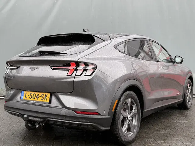 Ford Mustang Mach-E BWJ 2021 Extended 286 PK RWD 98 kWh TREKHAAK | PANO | LEDER | ELEKTR. STOELEN |...