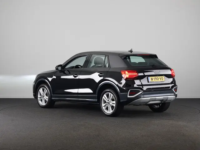 Audi Q2 35 TFSI Advanced edition 150 pk S-tronic | Navigatie | Parkeersensoren | Achteruitrijcamera...