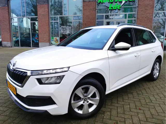 ŠKODA Kamiq 1.0 TSI Sport Business Achteruitrijcamera - P.sensoren V+A - Climatronic - DAB