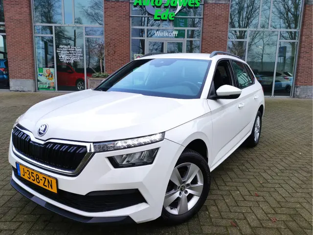 ŠKODA Kamiq 1.0 TSI Sport Business Achteruitrijcamera - P.sensoren V+A - Climatronic - DAB