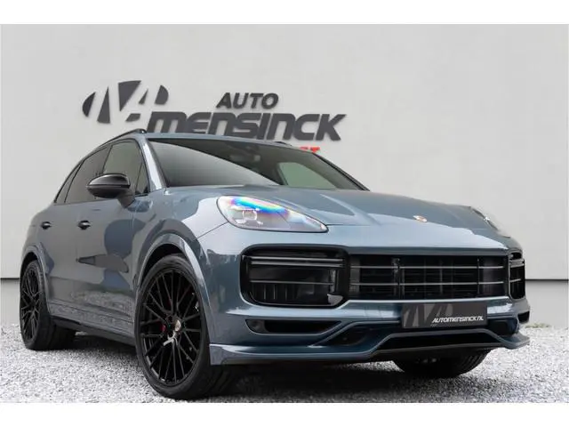 Porsche Cayenne 3.0 / Luchtvering/ Panoramadak/ 22 Inch Velgen/ 