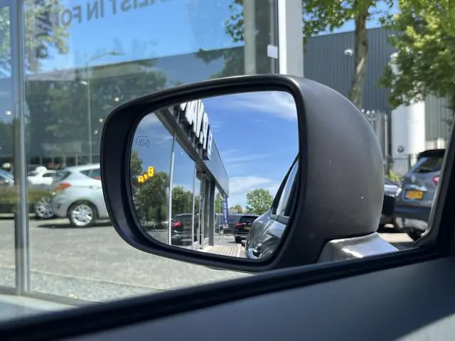 Suzuki e Vitara