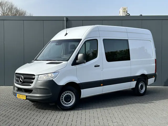 Mercedes-Benz Sprinter 315 CDI 150 PK AUTOMAAT RWD / DUBBEL-CABINE / L2H2 / 3.5T TREKHAAK / 5 PERSOO...