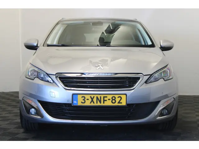 Peugeot 308 SW 1.2 e-THP Première |Pano|Navi|