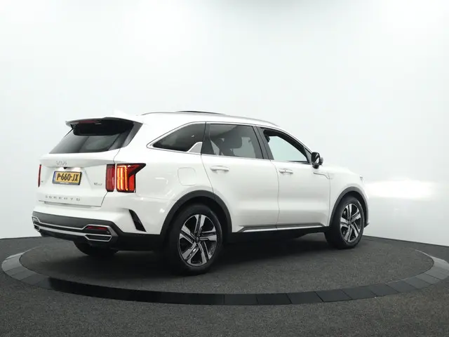 Kia Sorento 1.6 T-GDI PHEV Executive 7-persoons | Panoramadak | Leder | Navi